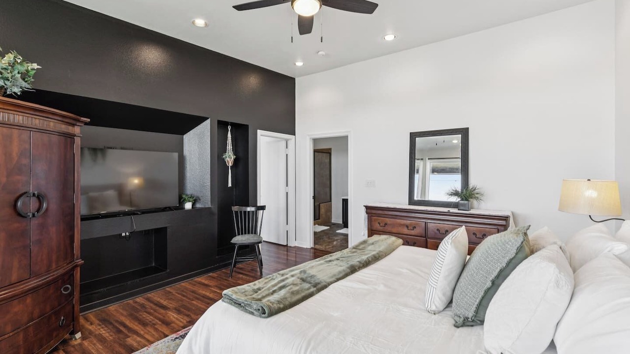 Photo of Bedroom in Frisco