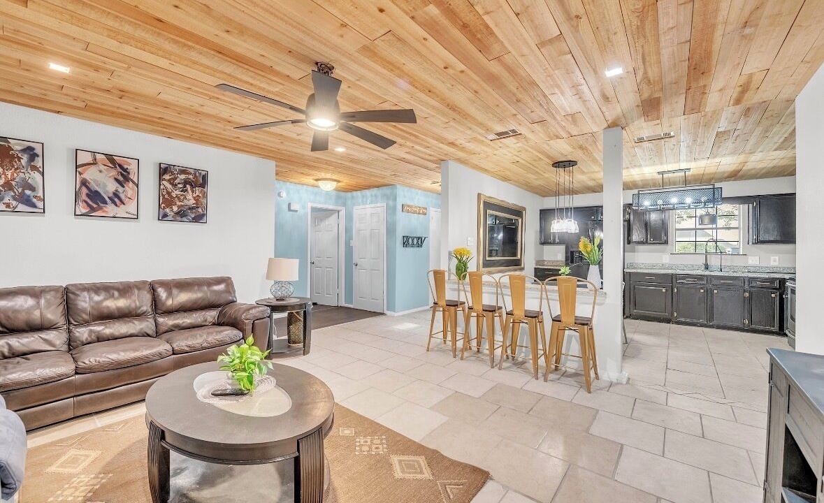 Photo of Livingroom in Killeen