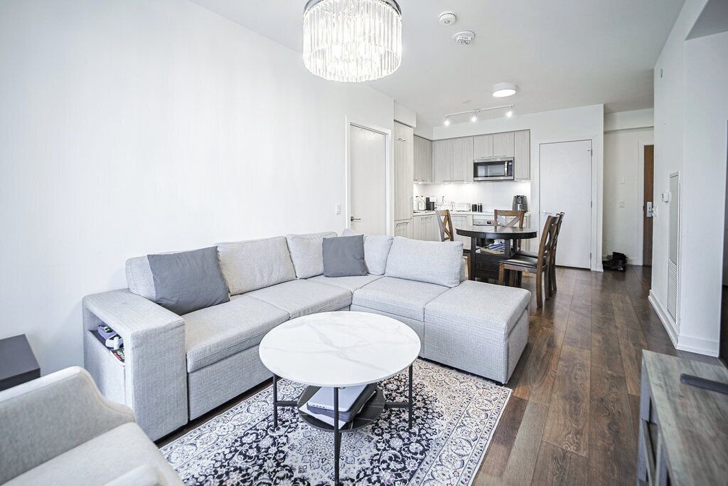 Photo of Livingroom in Thornhill