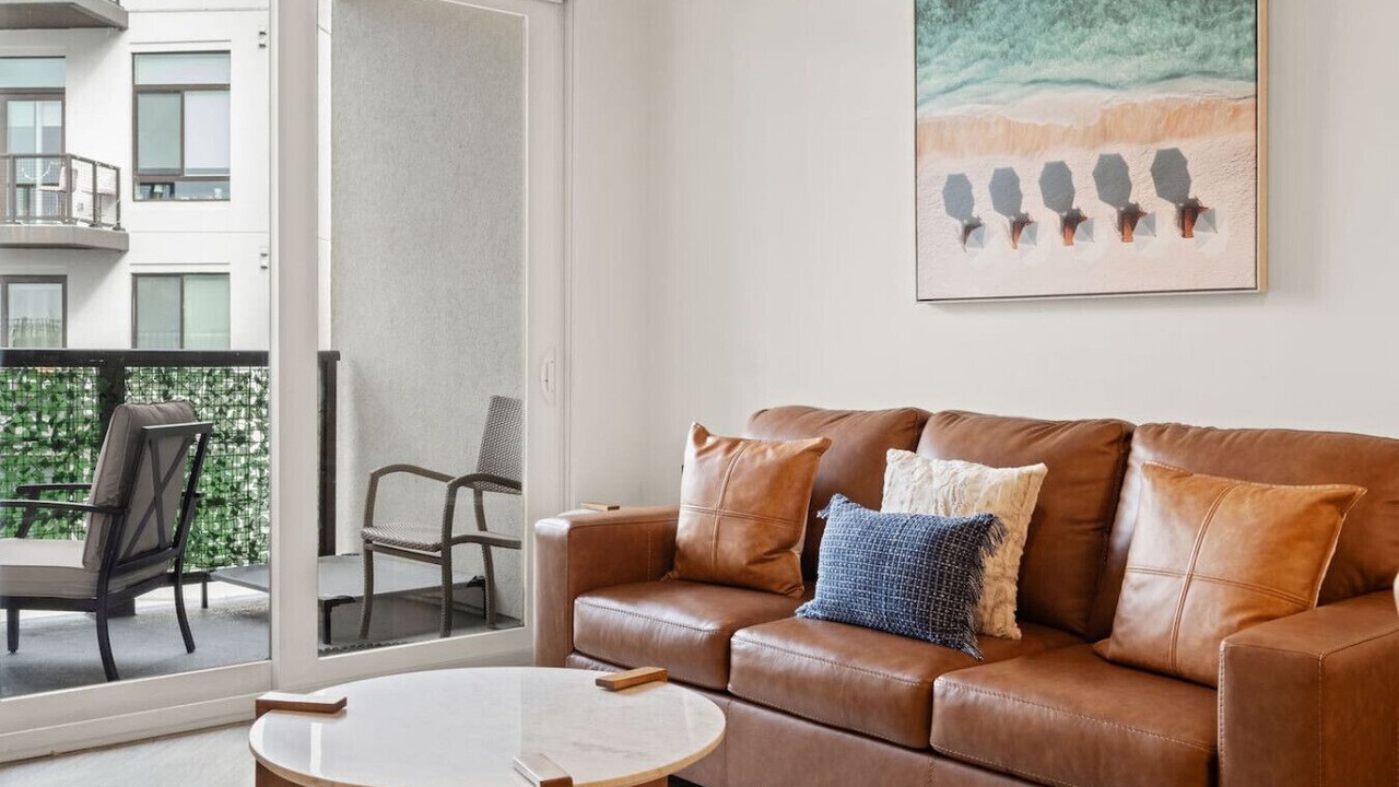 Photo of Livingroom in Downtown Jacksonville