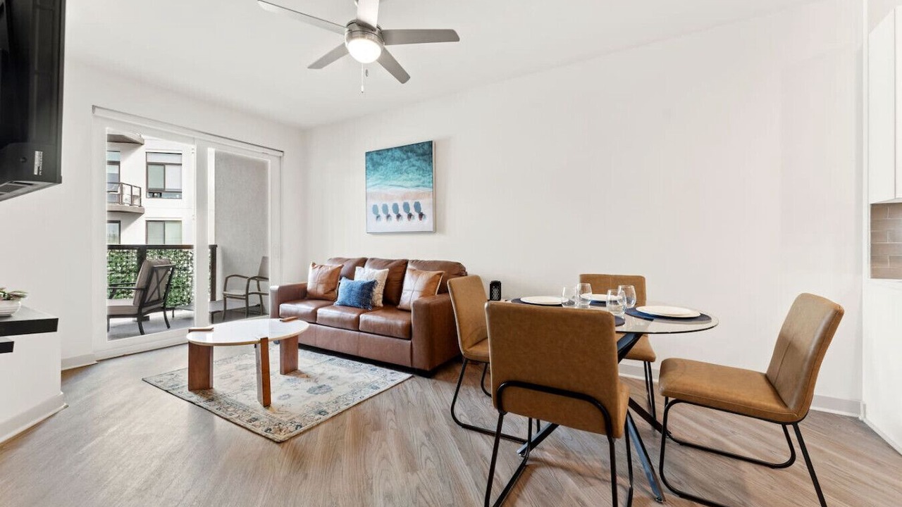Photo of Livingroom in Downtown Jacksonville