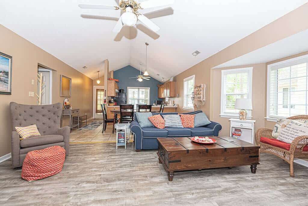 Photo of Livingroom in Ocean Pines