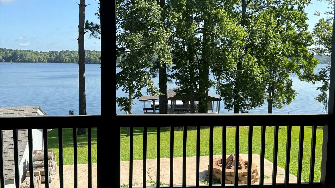 Photo of Patio Balcony in Homer