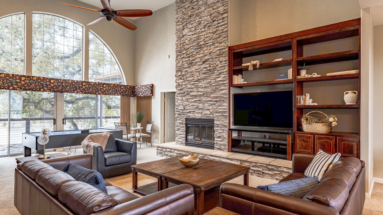 Photo of Livingroom in Pleasant Grove