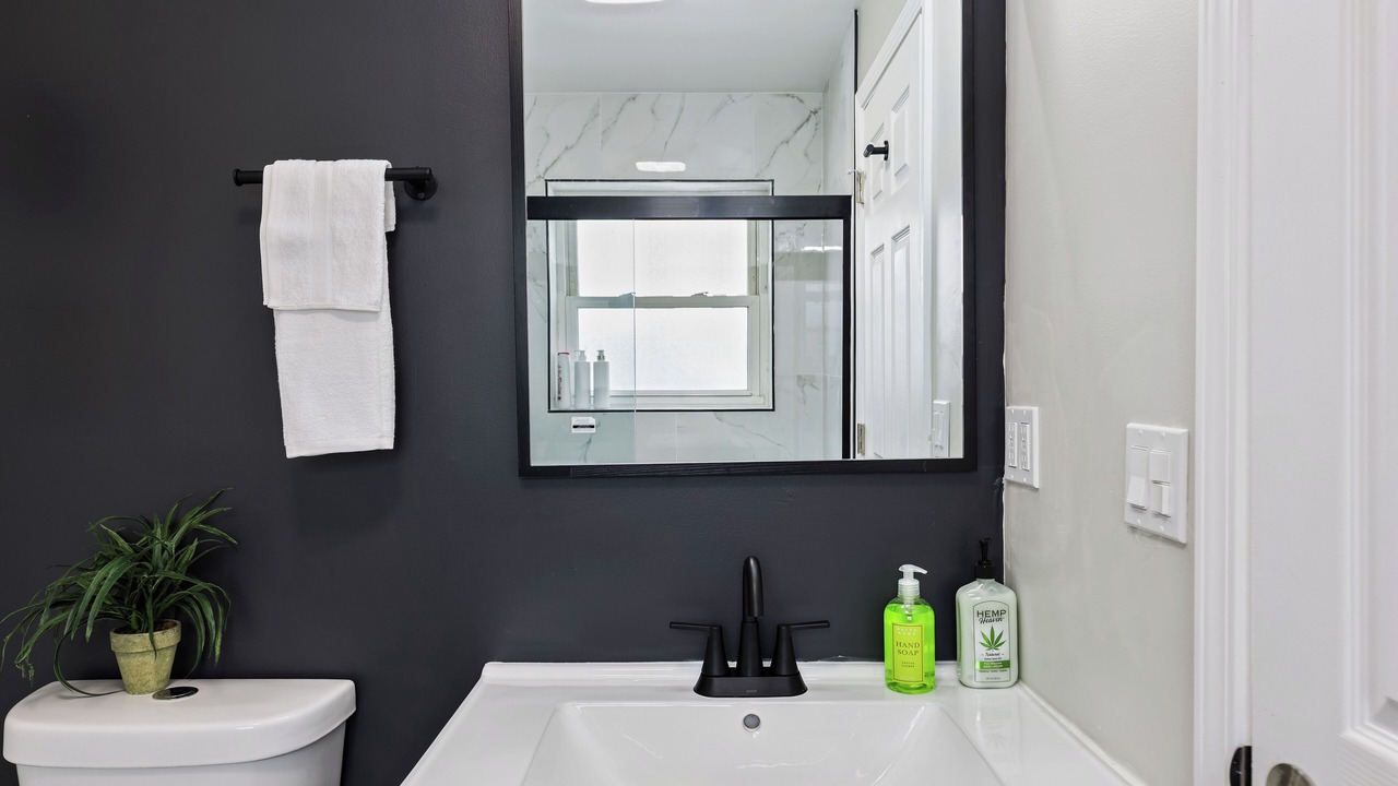 Photo of Bathroom in Elmhurst
