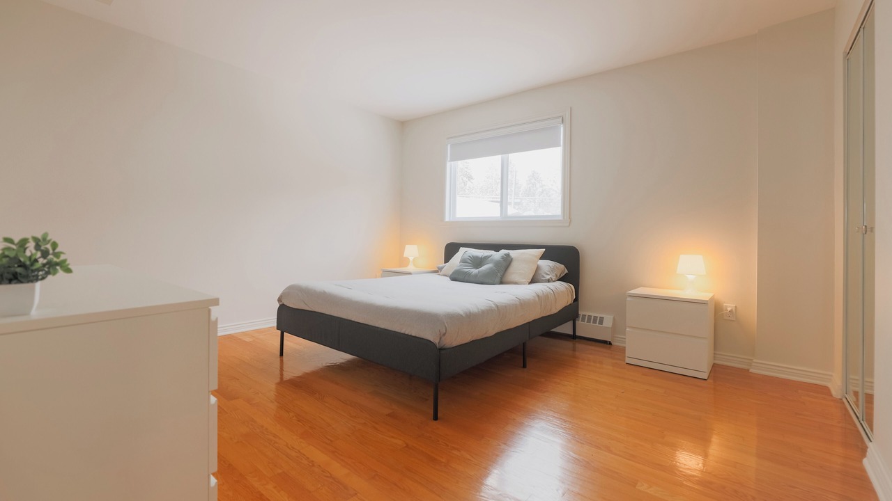Photo of Bedroom in Longueuil