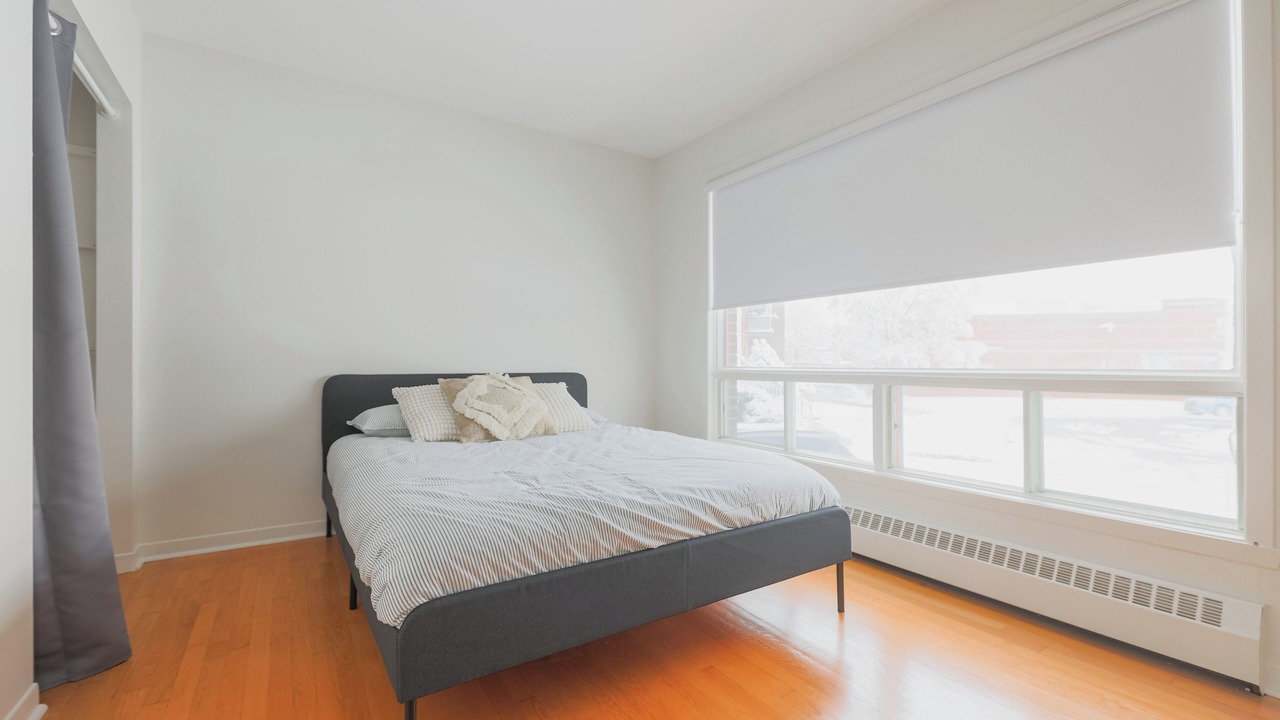 Photo of Bedroom in Longueuil