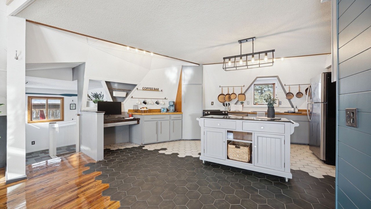 Photo of Kitchen in Maple Lake