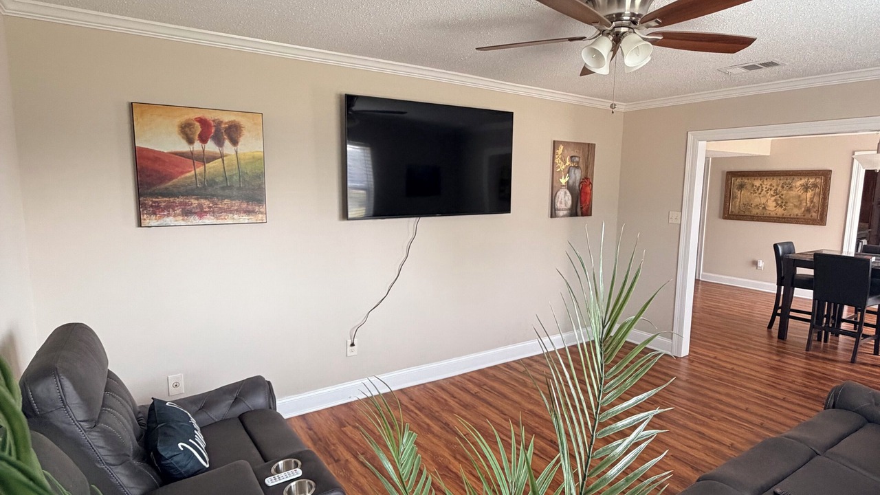 Photo of Livingroom in LaPlace