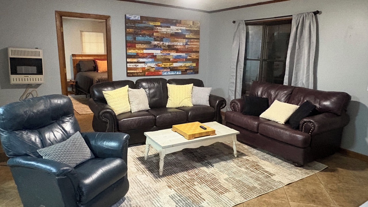 Photo of Livingroom in Benton