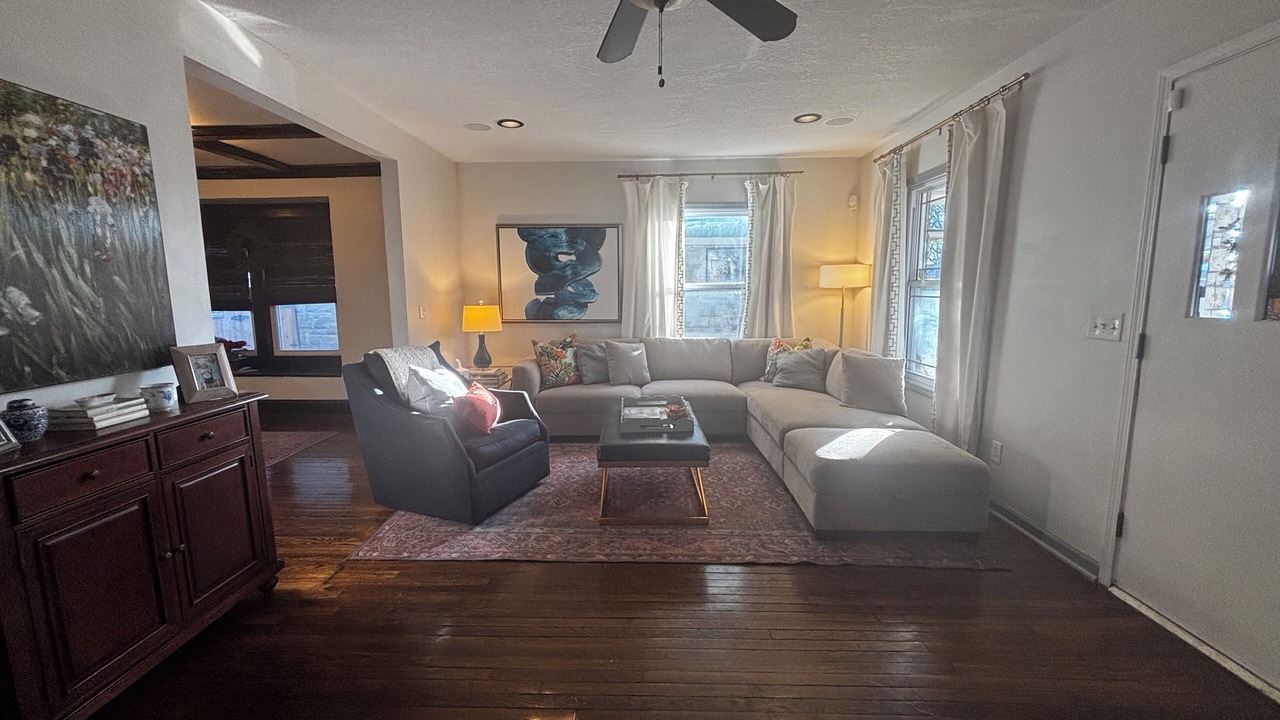 Photo of Livingroom in Kansas City