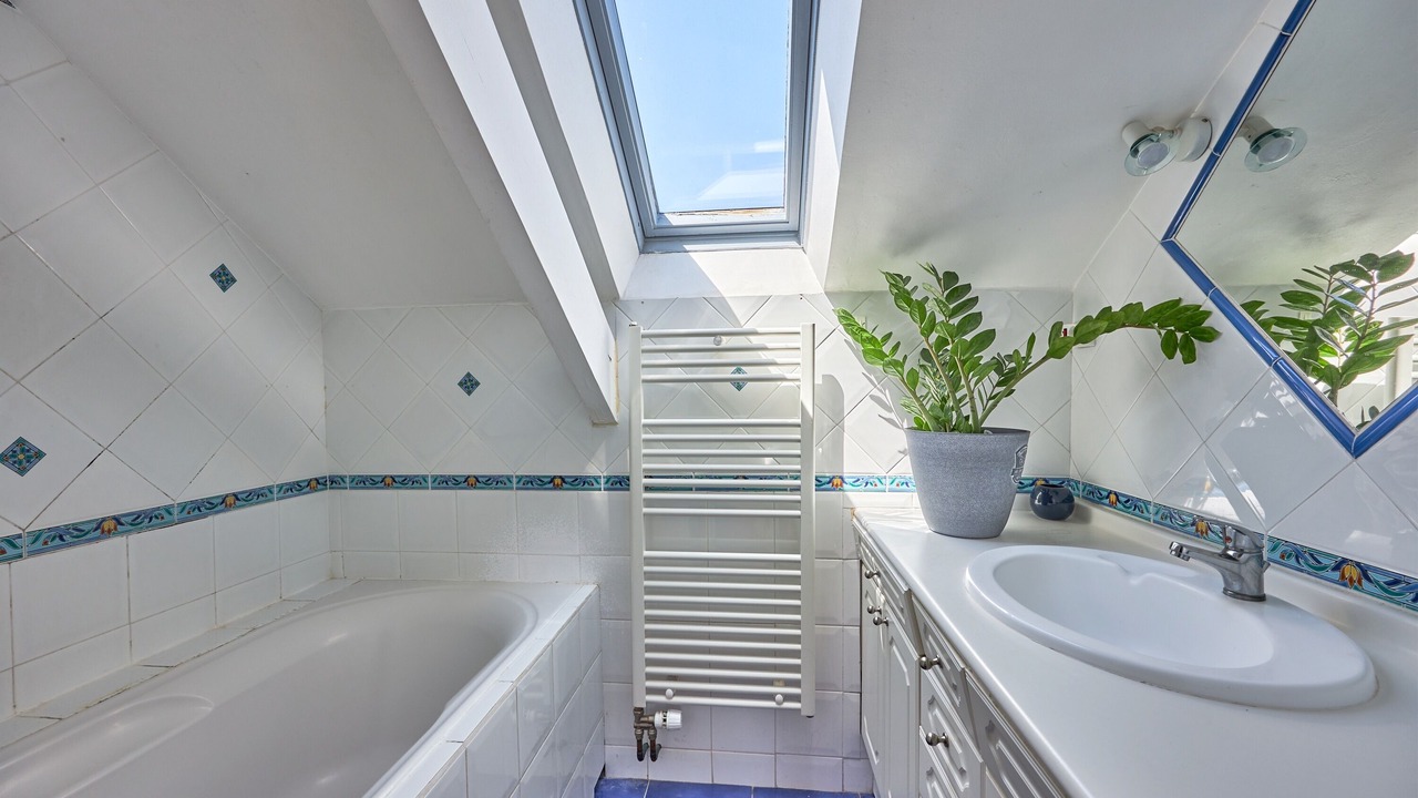 Photo of Bathroom in Courseulles-sur-Mer