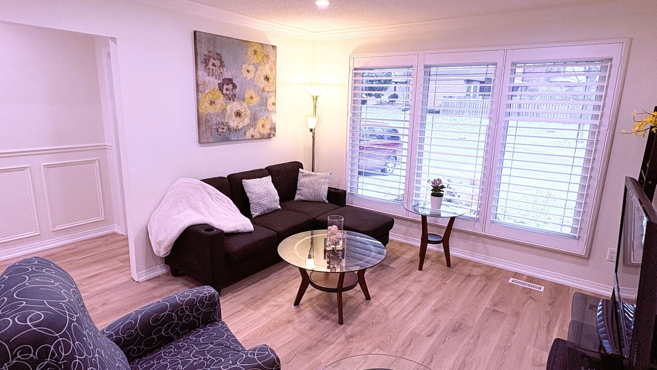 Photo of Livingroom in Hamilton