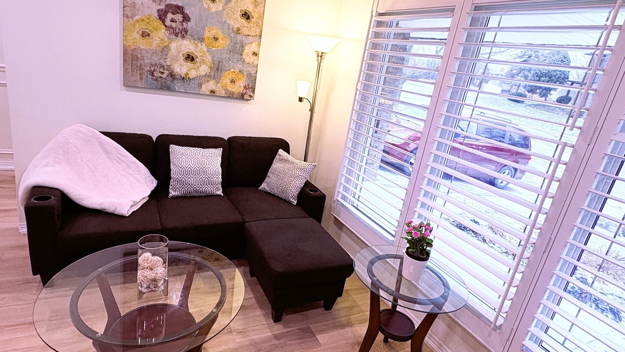 Photo of Livingroom in Hamilton