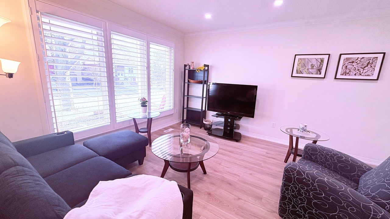 Photo of Livingroom in Hamilton
