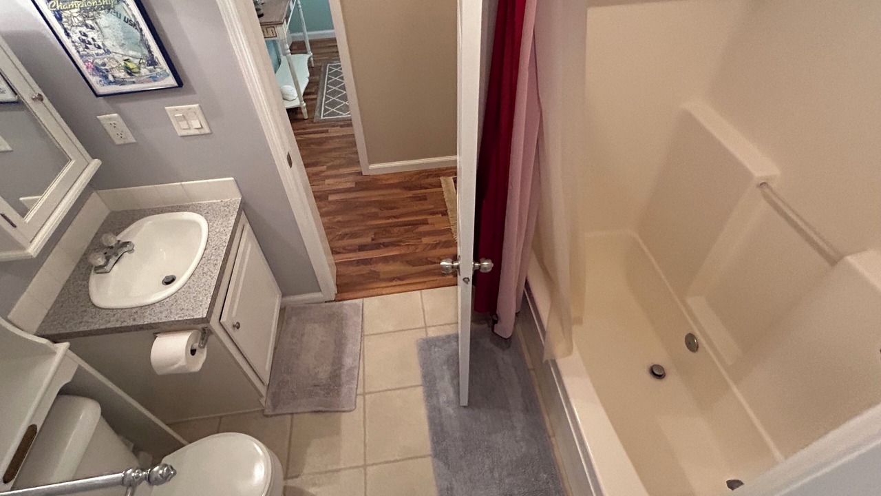 Photo of Bathroom in Deltaville