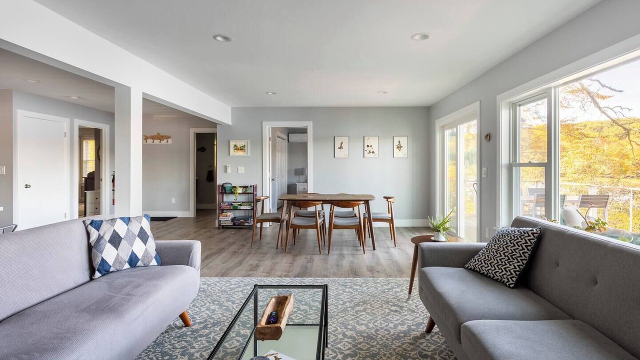 Photo of Livingroom in East Lyme