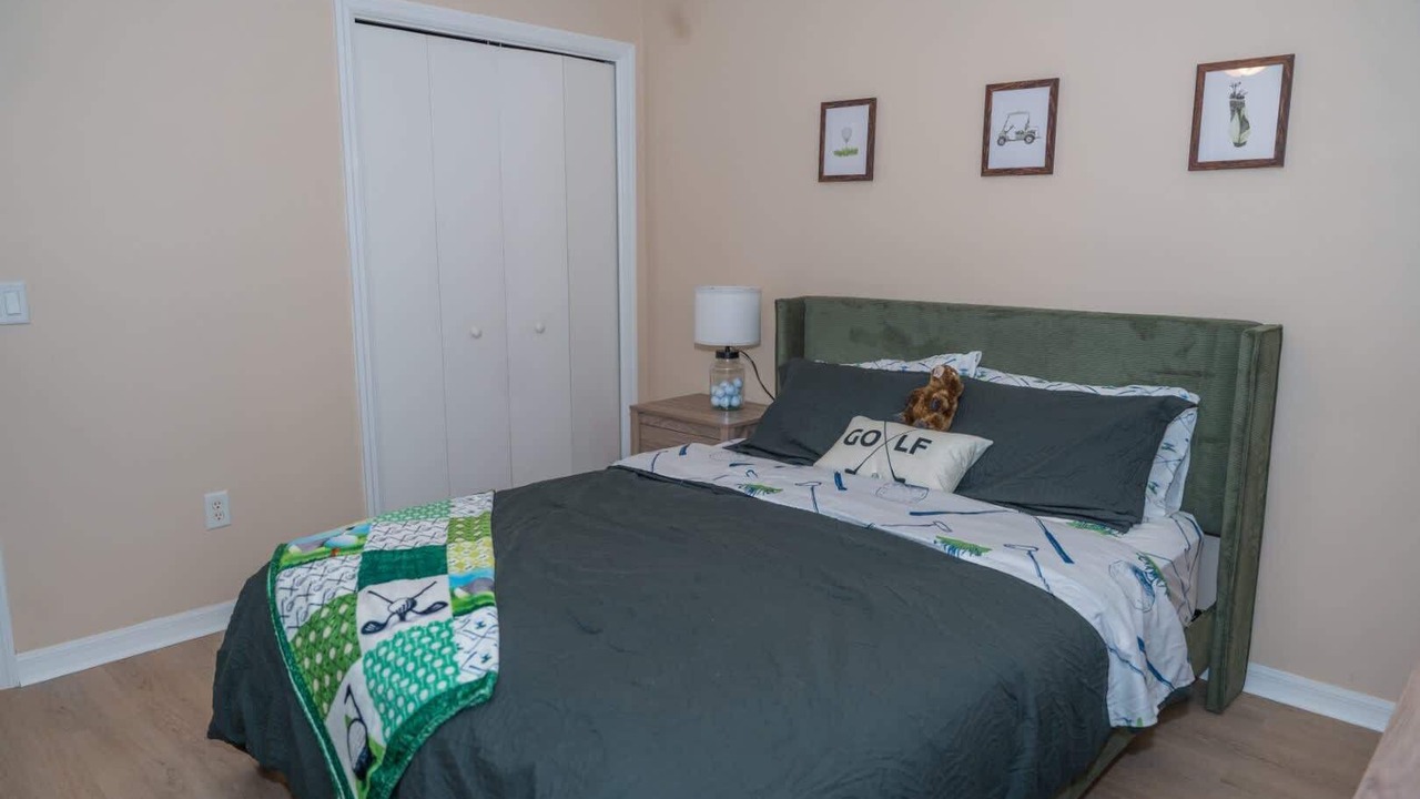 Photo of Bedroom in Tall Trees