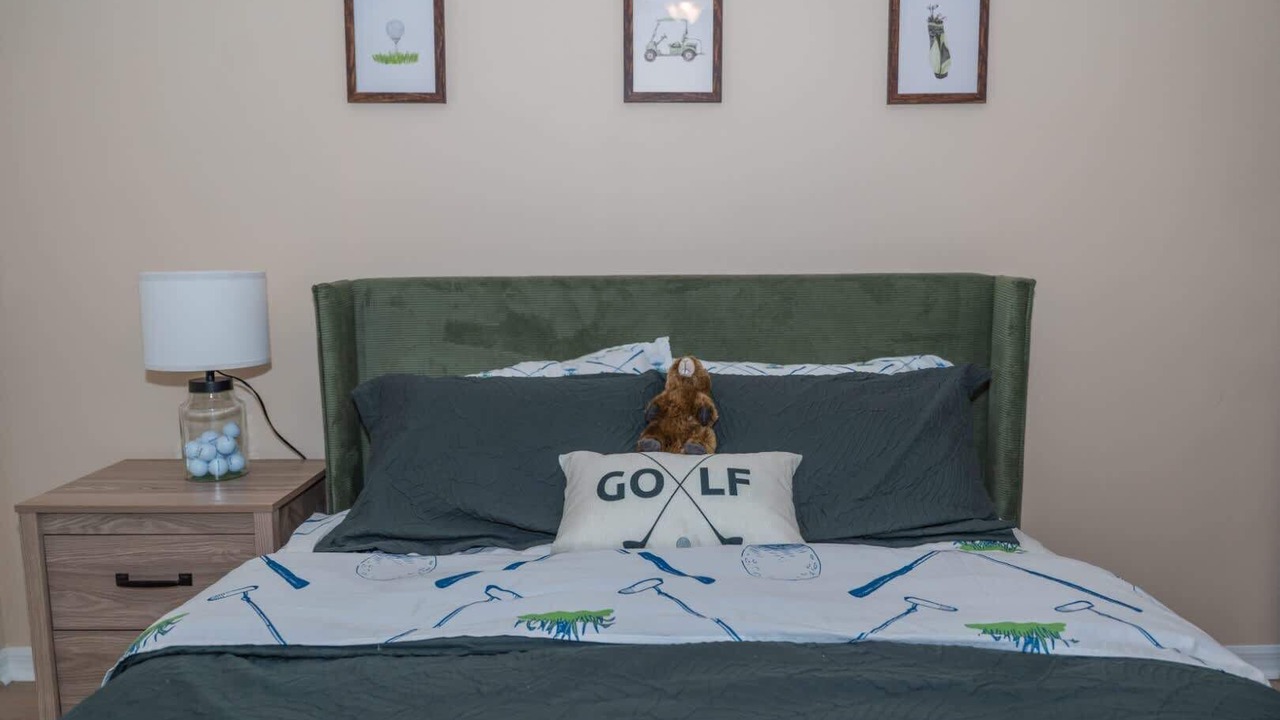 Photo of Bedroom in Tall Trees