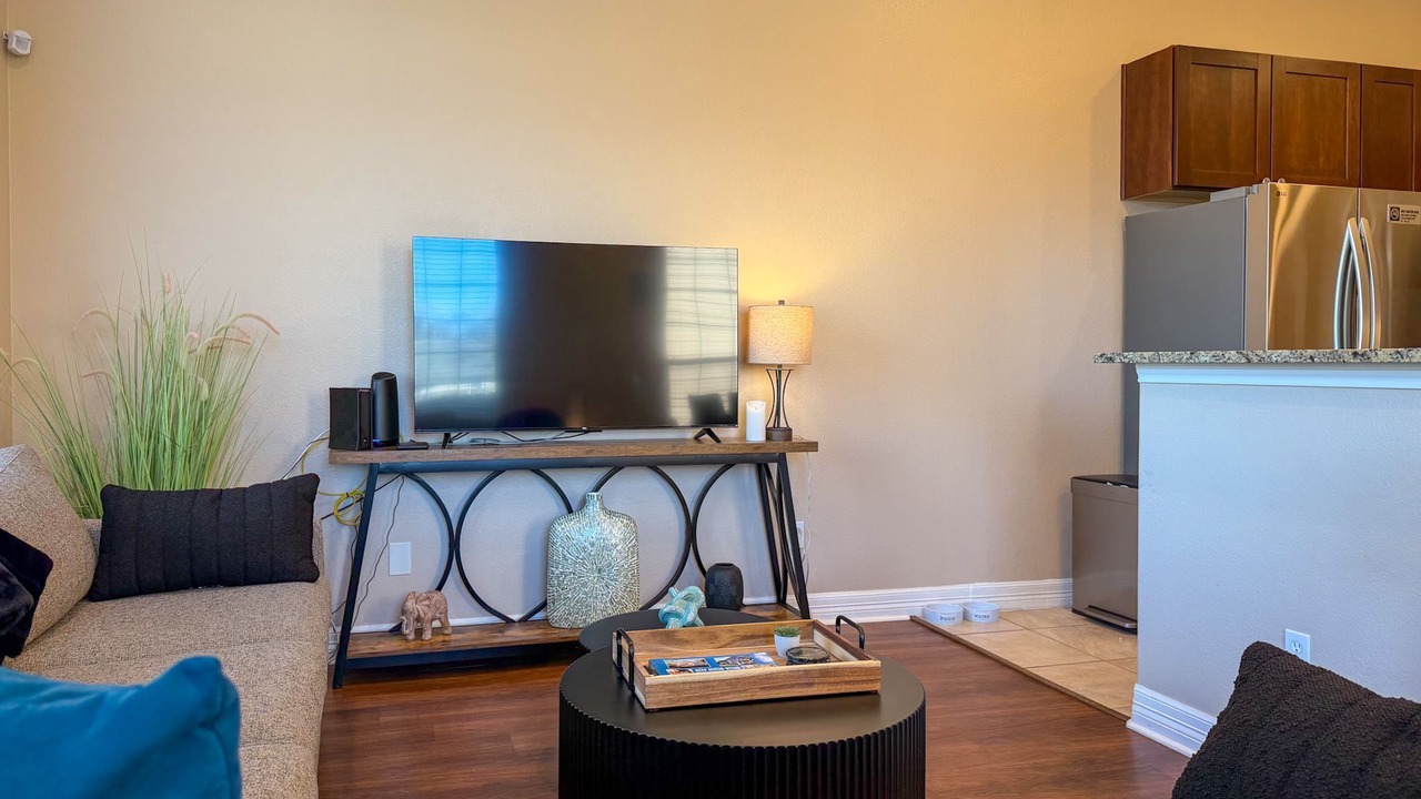 Photo of Livingroom in West Congress