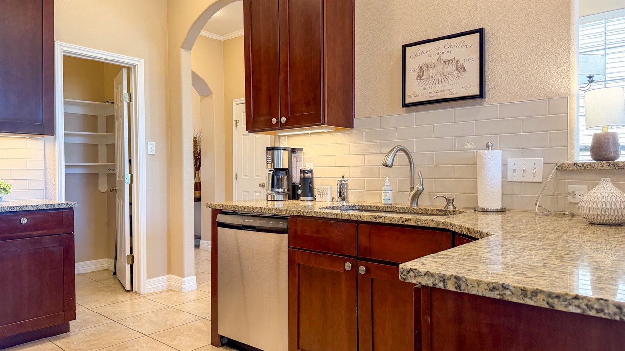 Photo of Kitchen in West Congress