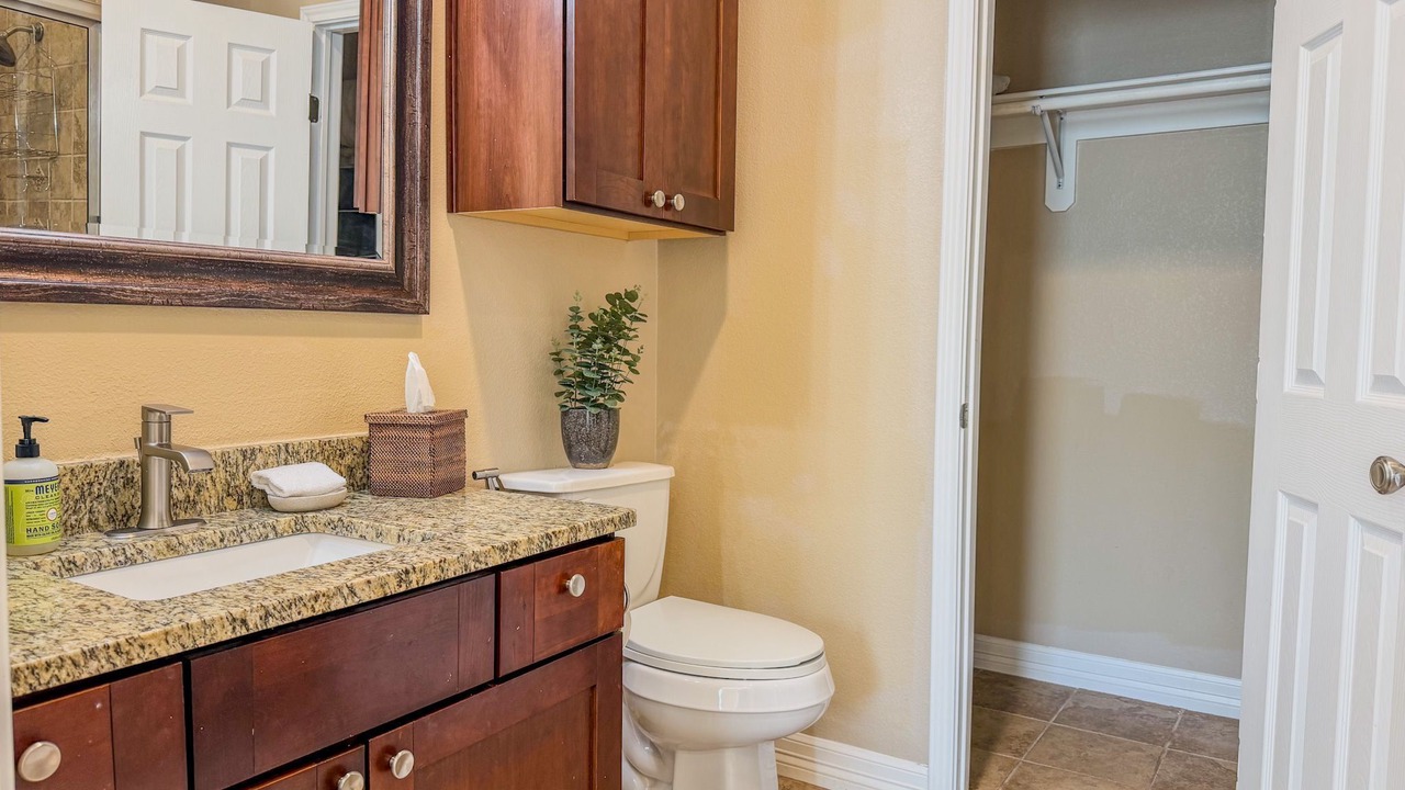 Photo of Bathroom in West Congress