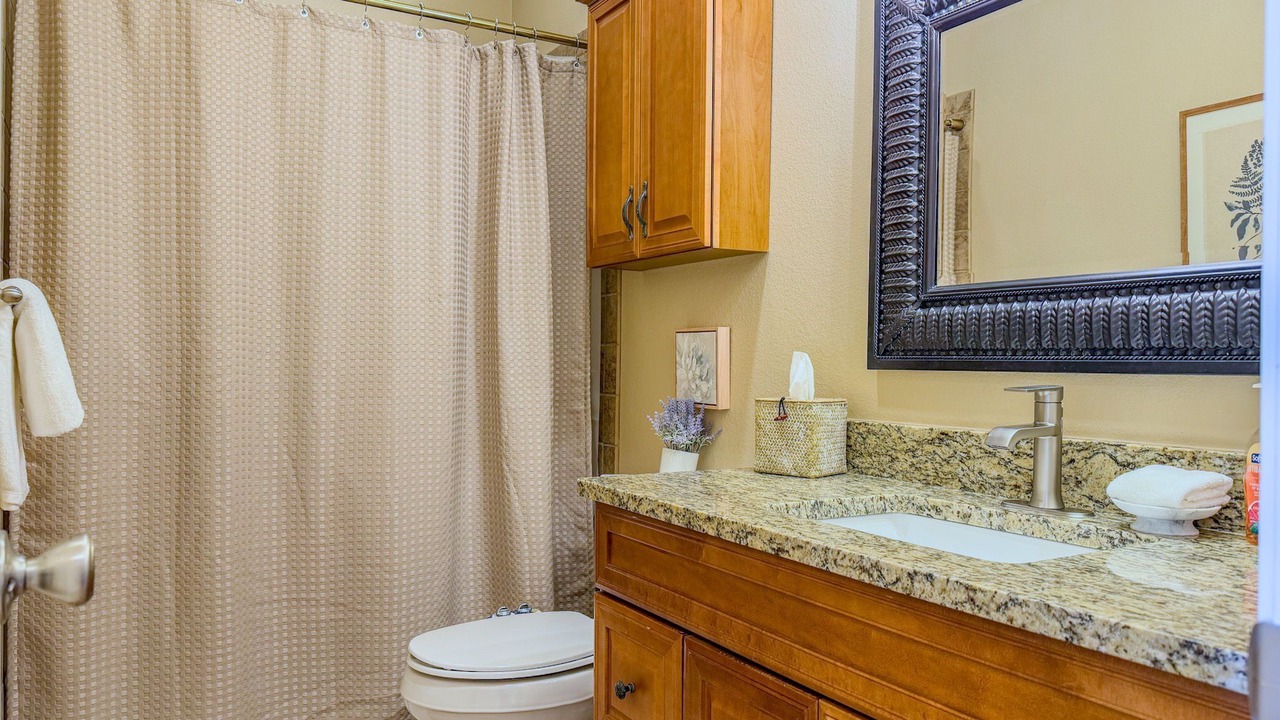 Photo of Bathroom in West Congress