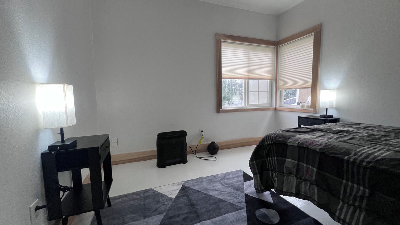 Photo of Bedroom in Bryn Mawr-Skyway