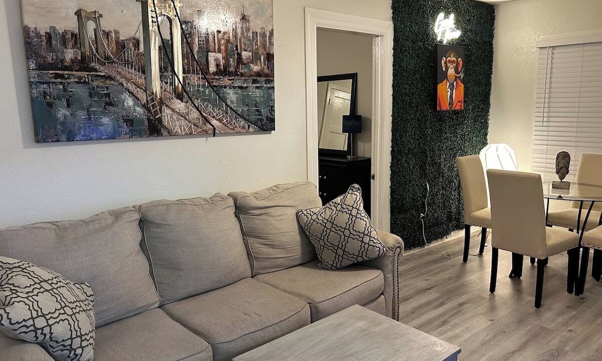 Photo of Livingroom in Houston Heights