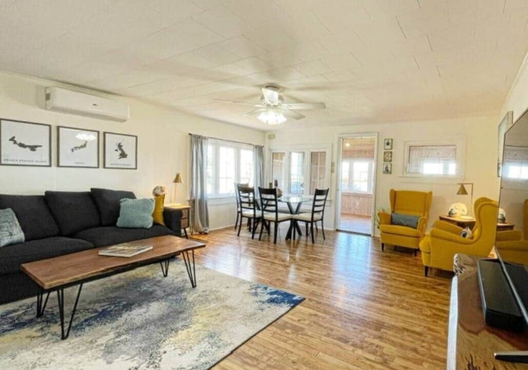 Photo of Livingroom in Bay Fortune