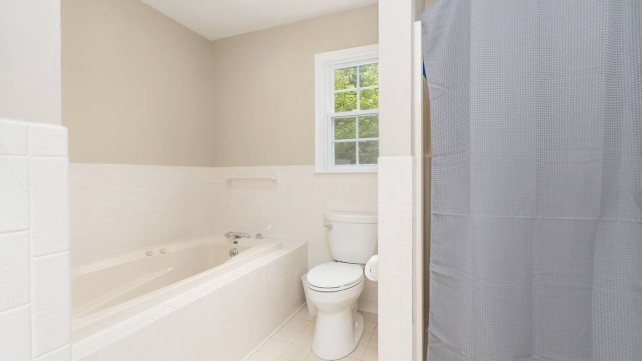 Photo of Bathroom in Faber