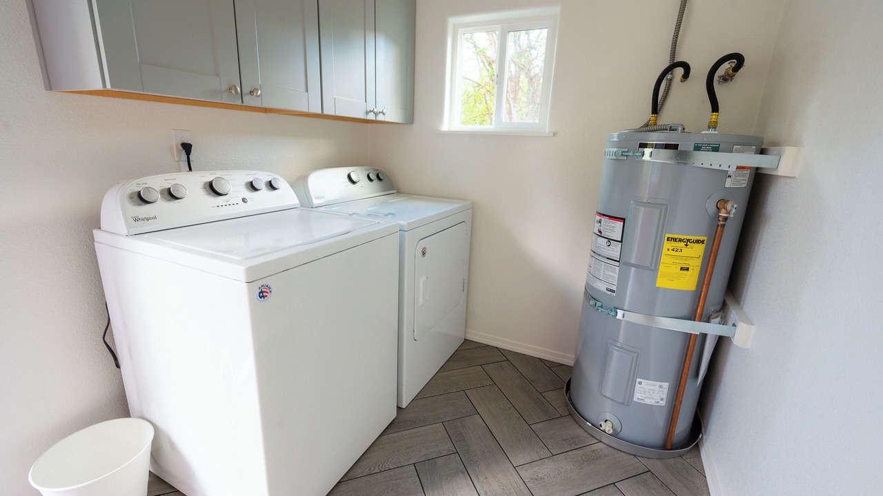 Photo of Others in Dorena