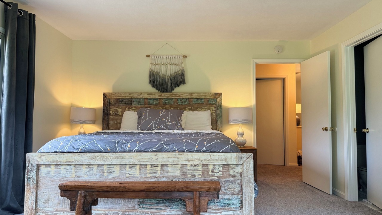 Photo of Bedroom in Perks