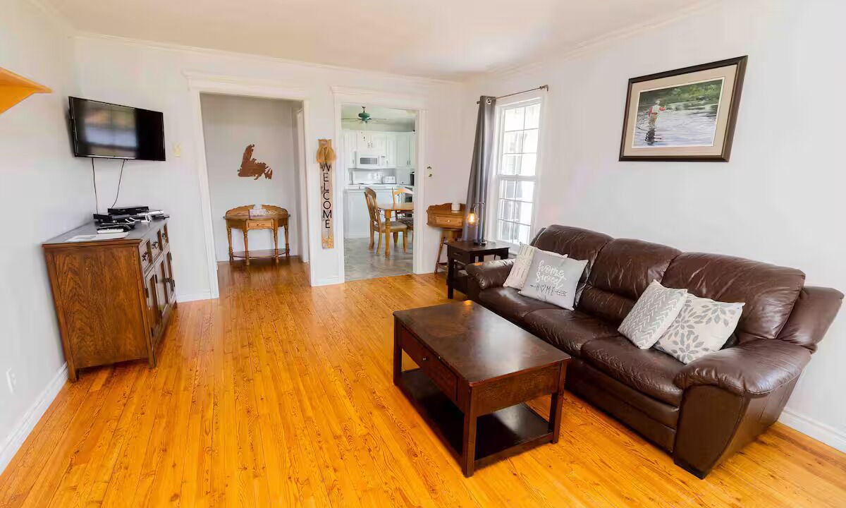 Photo of Livingroom in Reidville