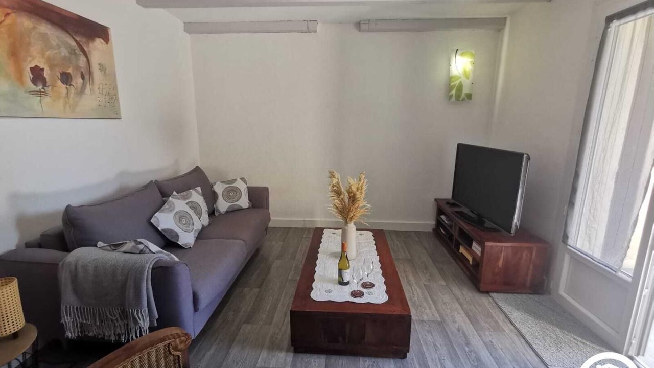 Photo of Livingroom in Cournonsec