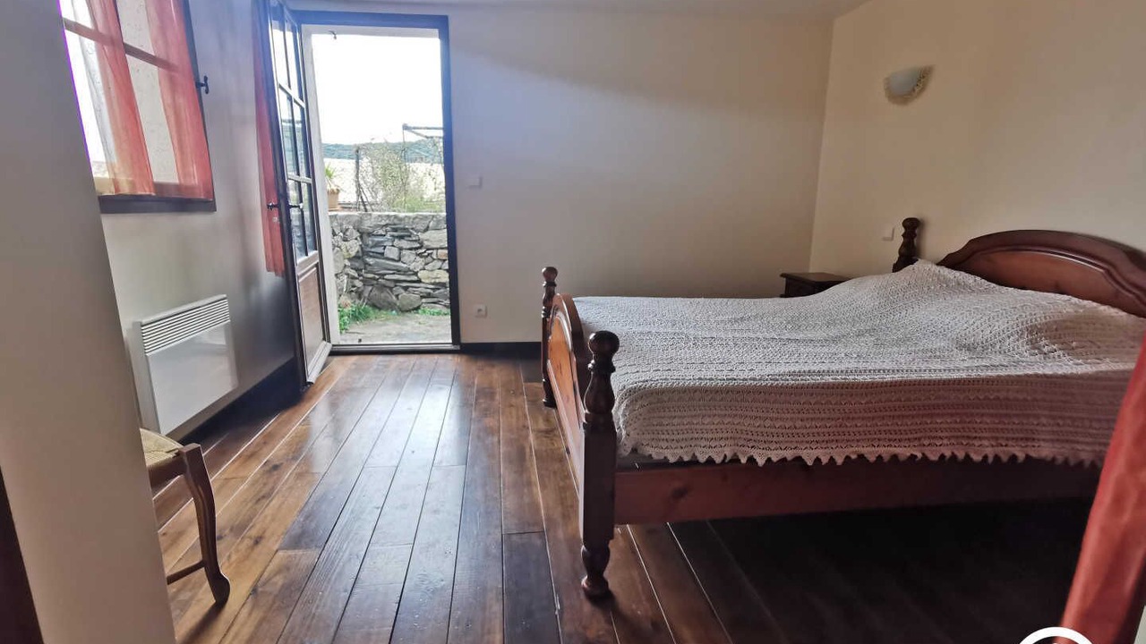 Photo of Bedroom in Cabrerolles