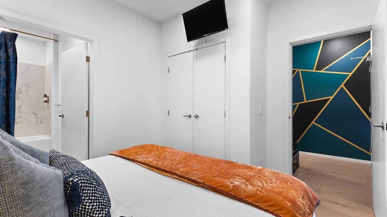 Photo of Bathroom in North Capitol