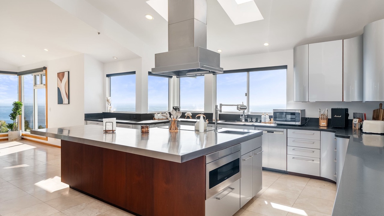 Photo of Kitchen in Central Malibu