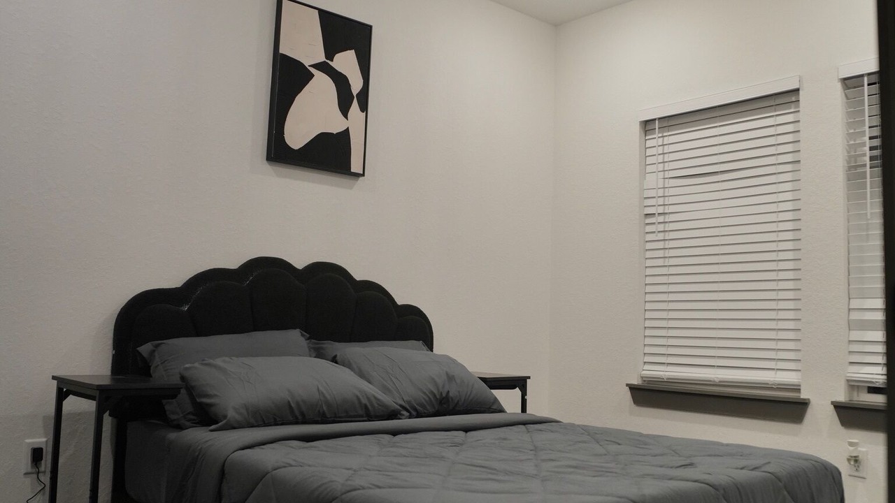 Photo of Bedroom in Northeast Houston
