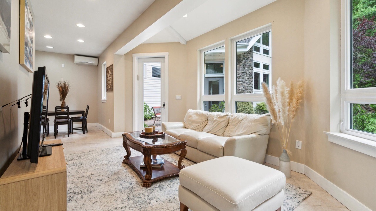 Photo of Livingroom in Langhorne