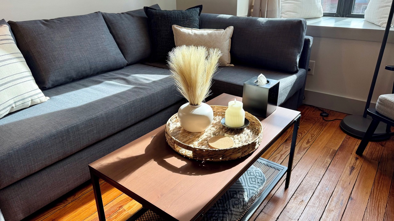 Photo of Livingroom in Burlingame