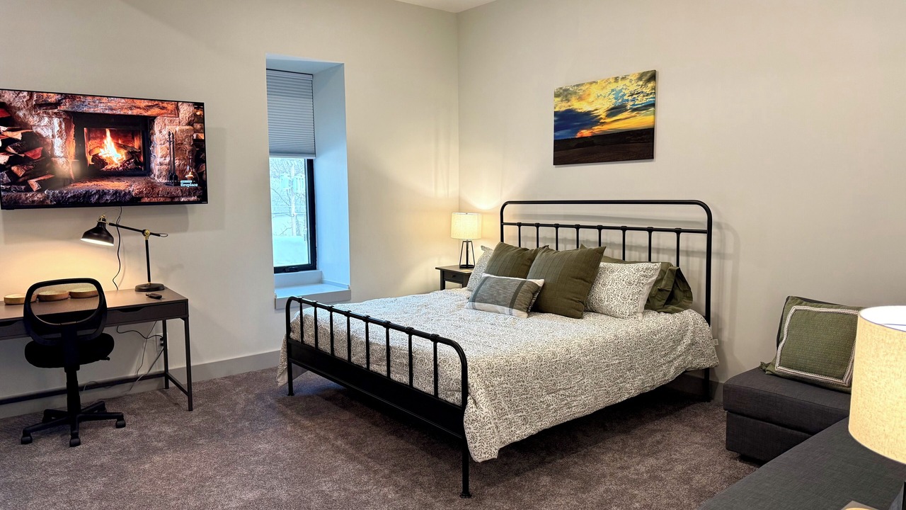 Photo of Bedroom in Burlingame