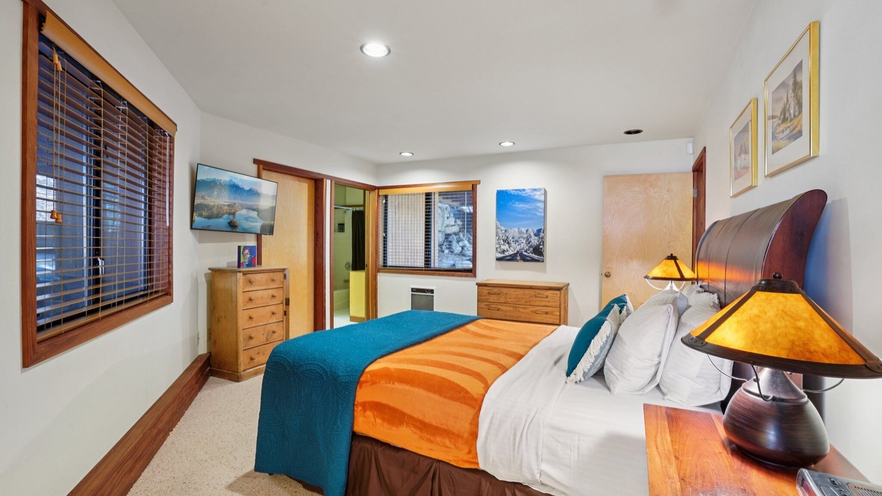 Photo of Bedroom in Idyllwild