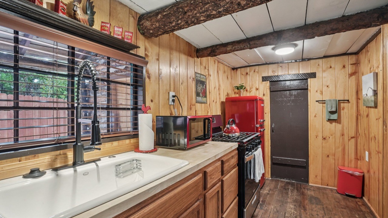 Photo of Kitchen in Idyllwild