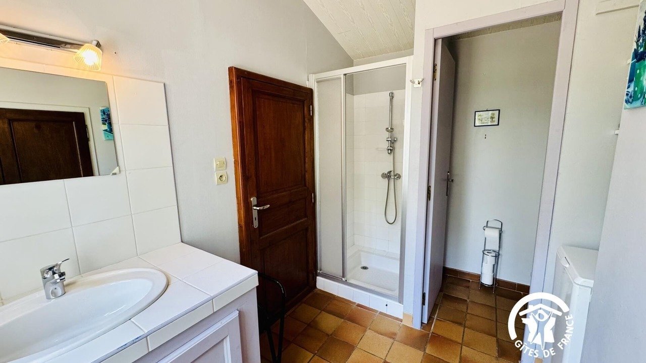 Photo of Bathroom in Ventenac-Cabardes