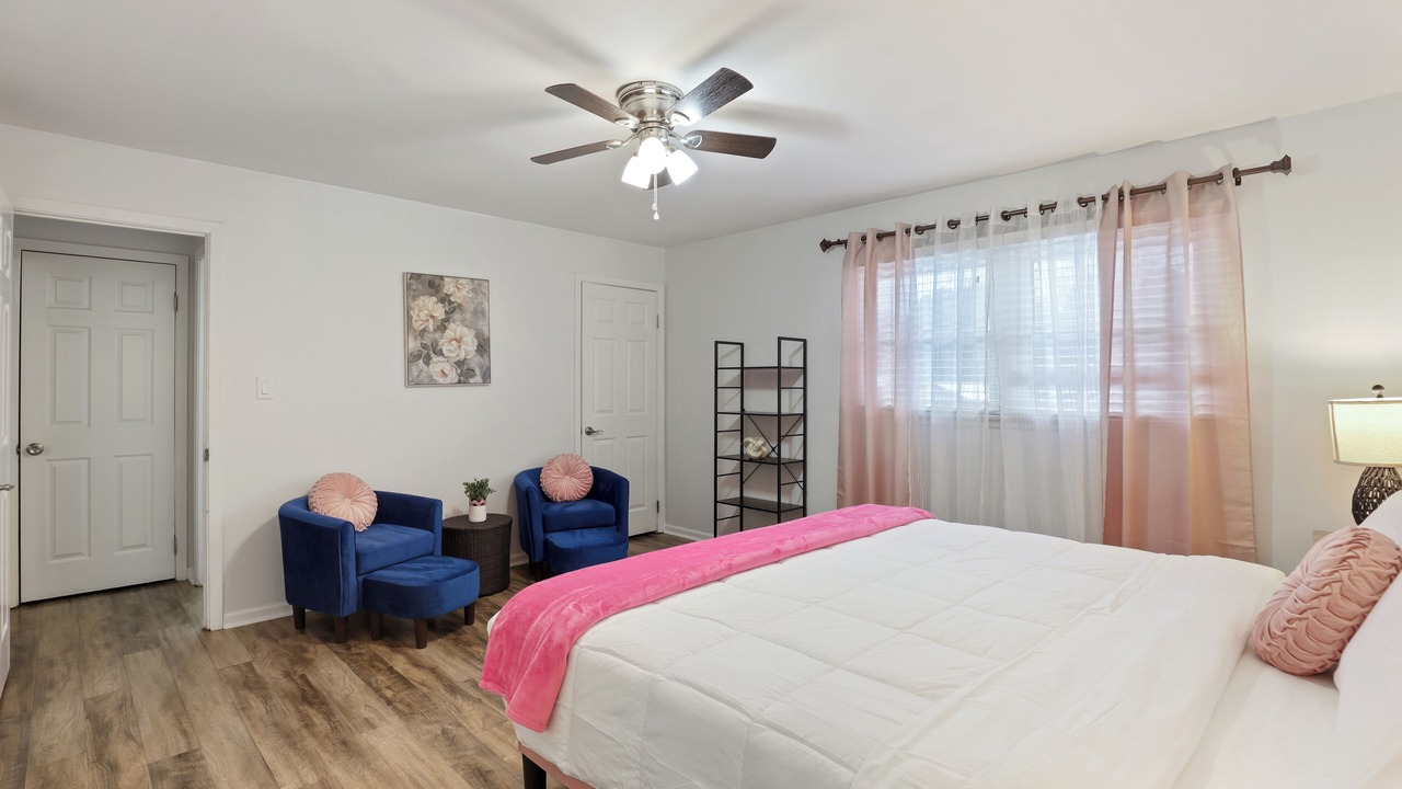 Photo of Bedroom in Naperville