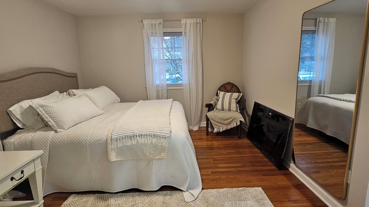 Photo of Bedroom in Hopewell