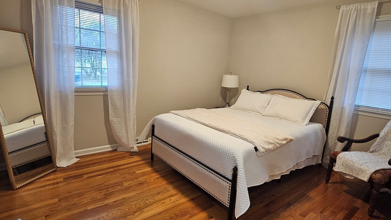 Photo of Bedroom in Hopewell
