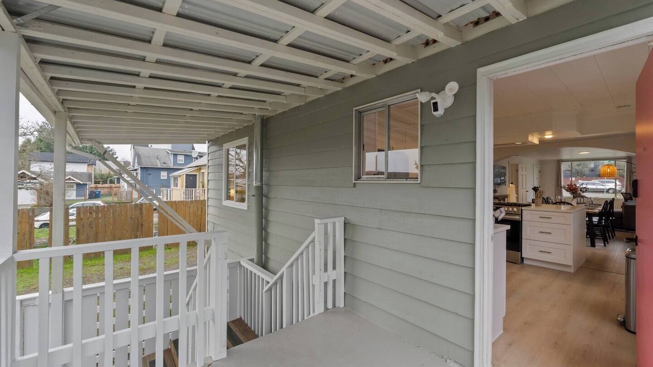 Photo of Patio Balcony in West Woodland