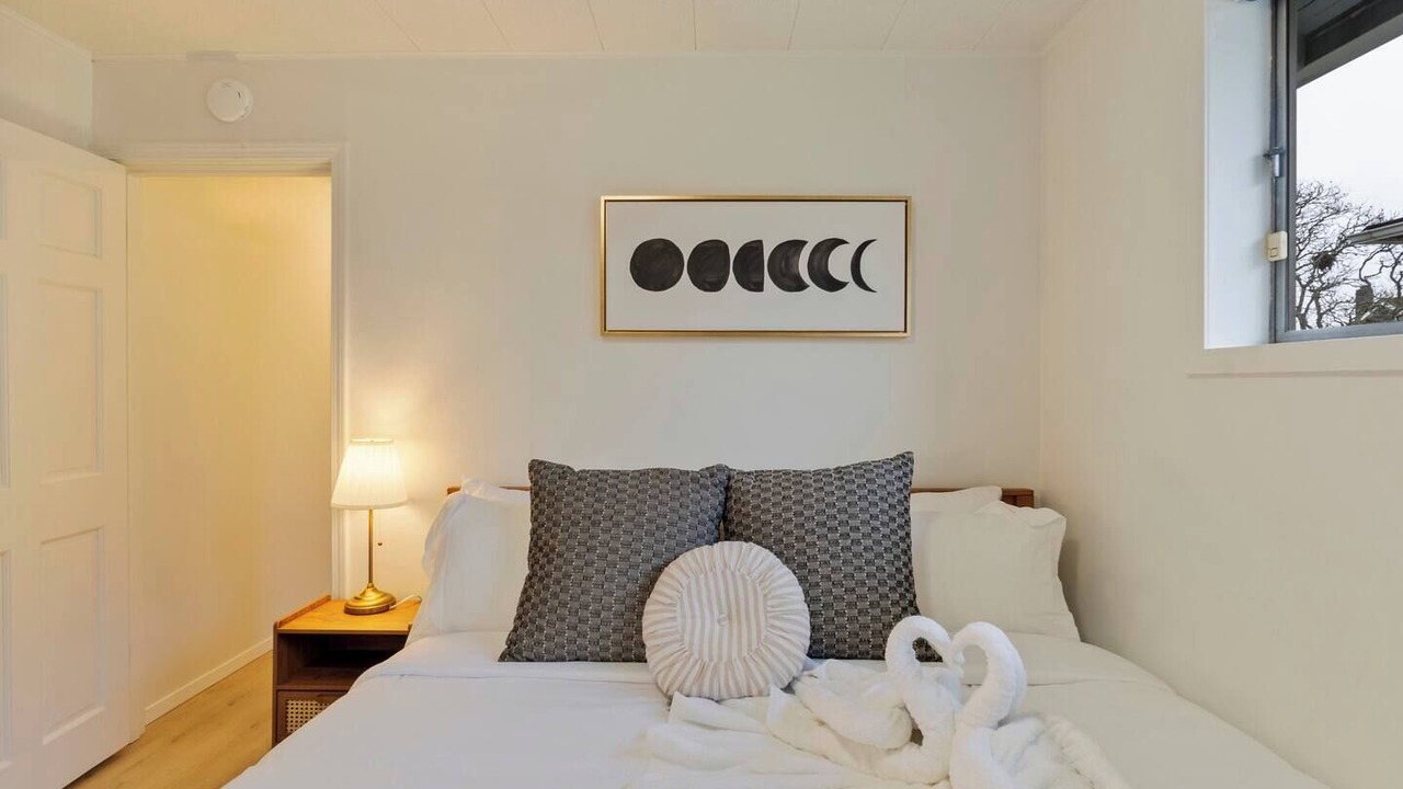 Photo of Bedroom in West Woodland